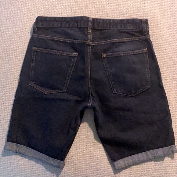 Men’s Dark Blue H&M Jean Shorts Low Waist W32 - Picture 2 of 3